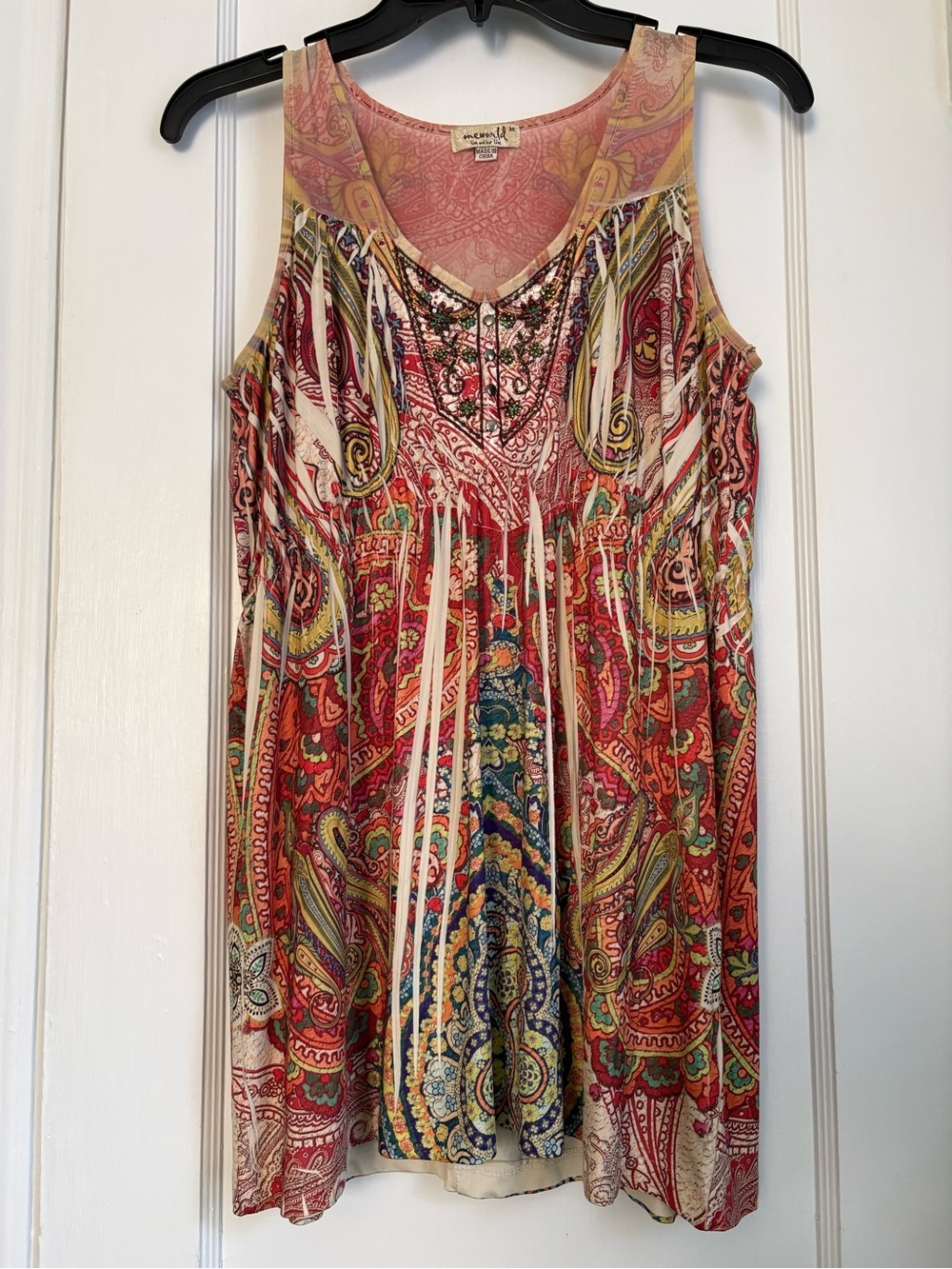One World Sleeveless Boho Paisley Tunic Top with Beaded Neckline Women’s Size M